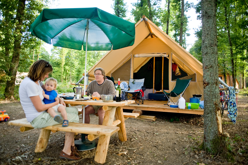 Glamping Village Huttopia Senonches