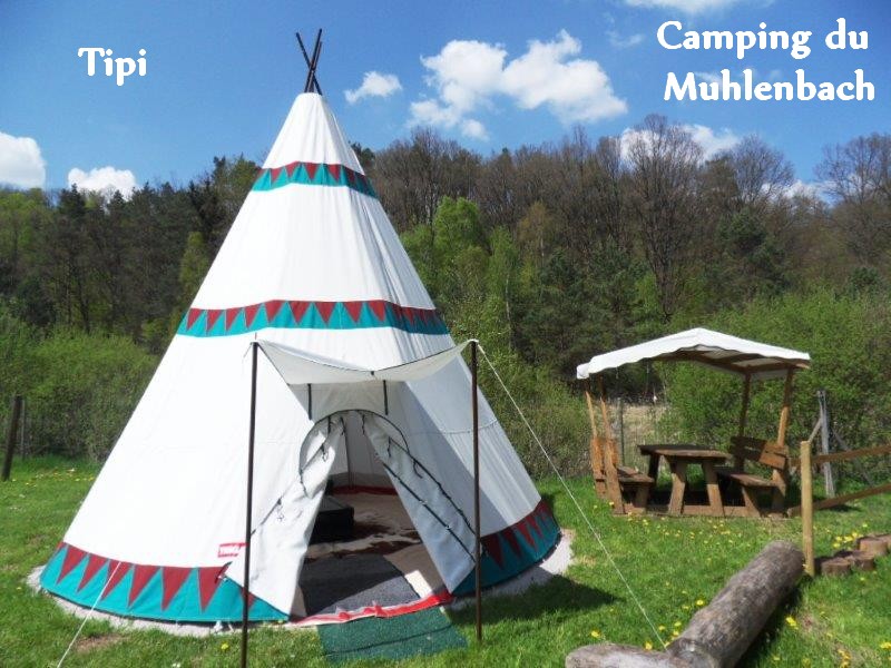 Voeding hoop snorkel Slapen in een tipi tent | Bekijk het aanbod | GlampingCamping