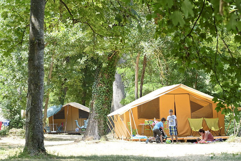 Glamping Camping Huttopia Millau